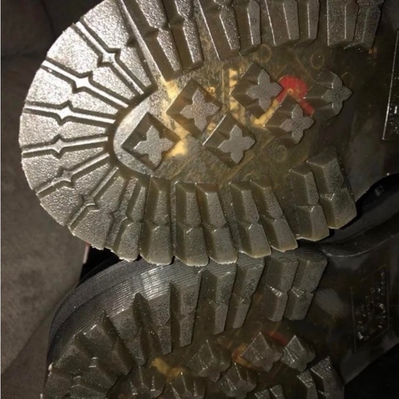 Dr Martens X Hello Kitty collaboration Hi Max Jadon - Picture 3 of 4